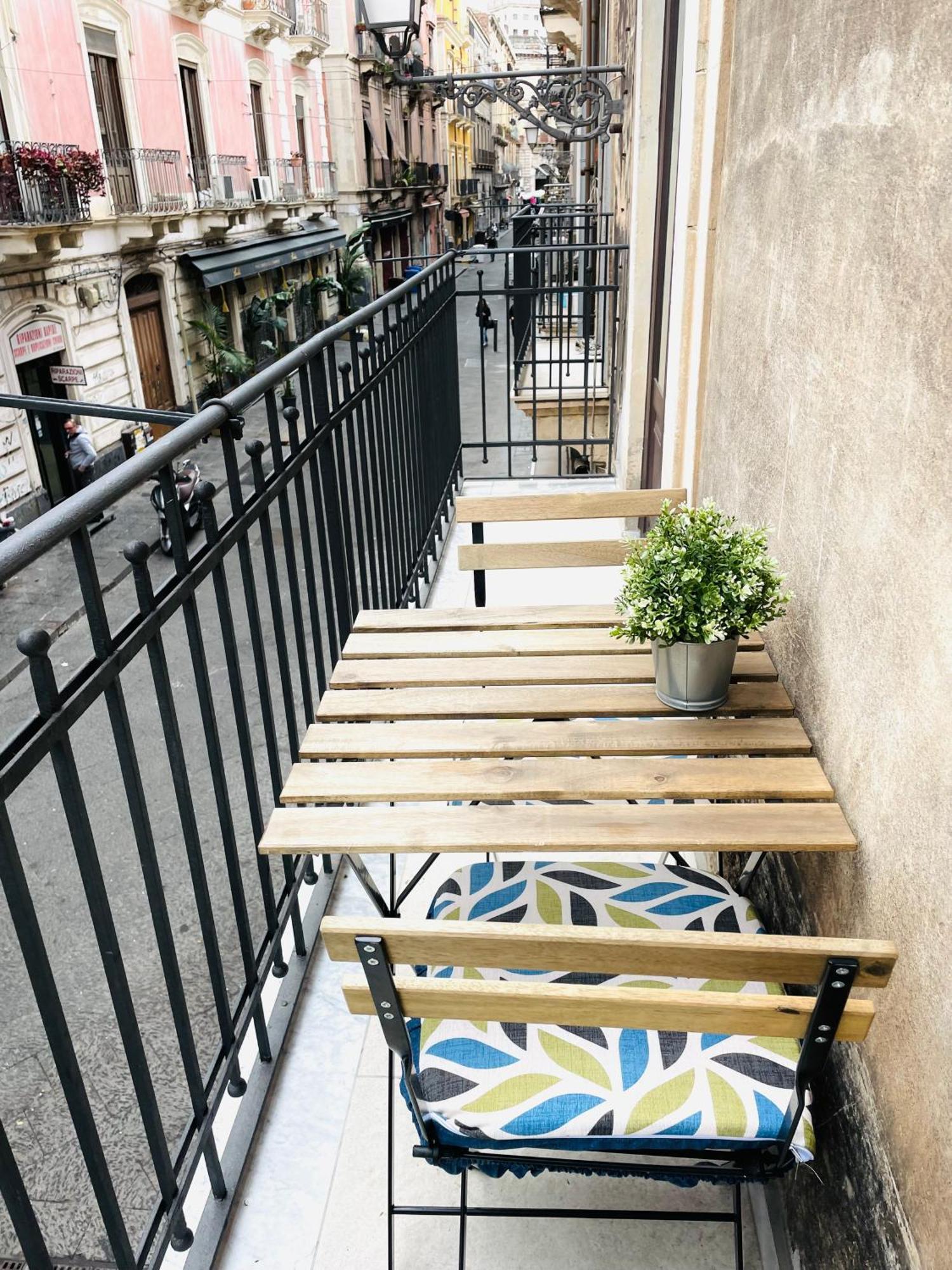 Gemmellaro 67 Apartment Catania Bagian luar foto